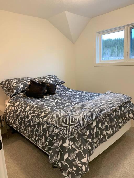 Holiday home Brand New Collieries With Fireplace *