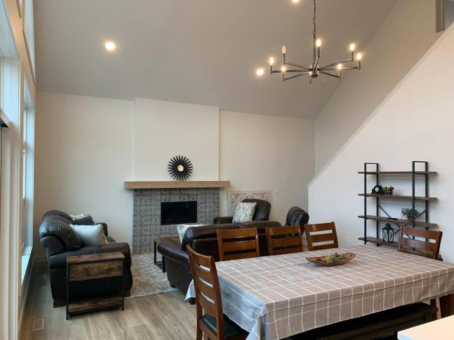 Brand New Collieries With Fireplace Holiday home